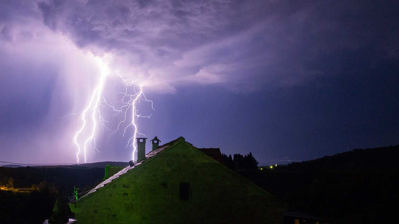 Blitz über Pitve in Kroatien